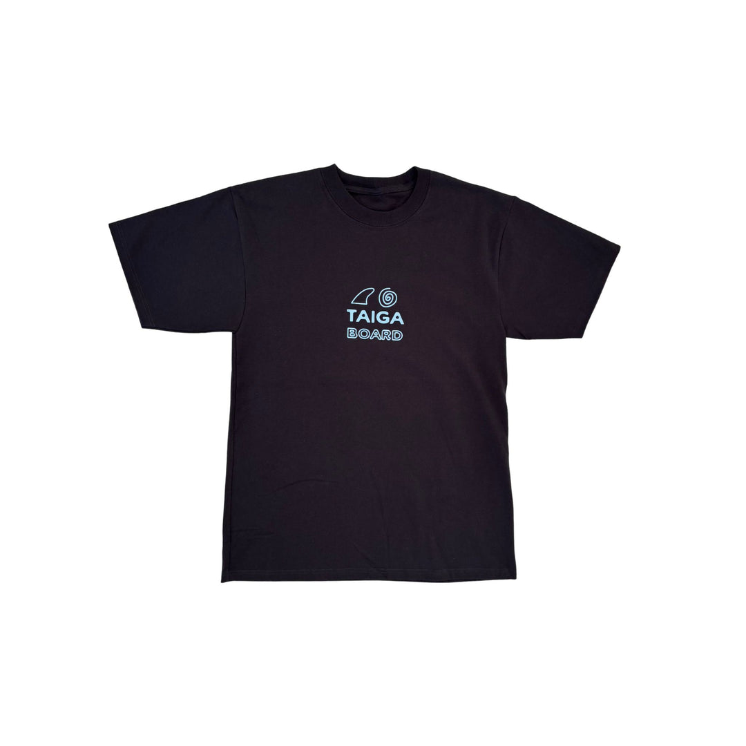 Front View of the T-Shirt Boxy Swirl