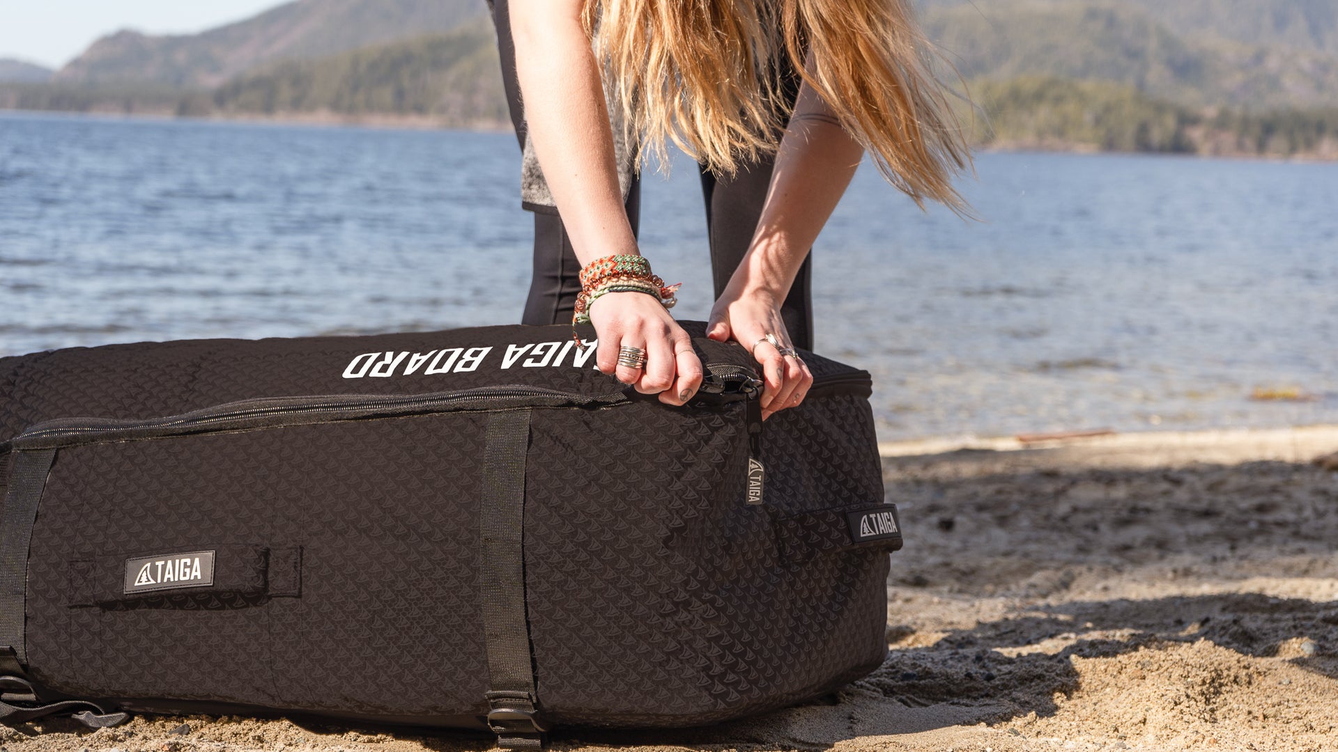 Taiga inflatable SUP deluxe bag