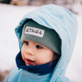 Girl wearing a TAIGA BOARD KIDS BEANIE - Mint