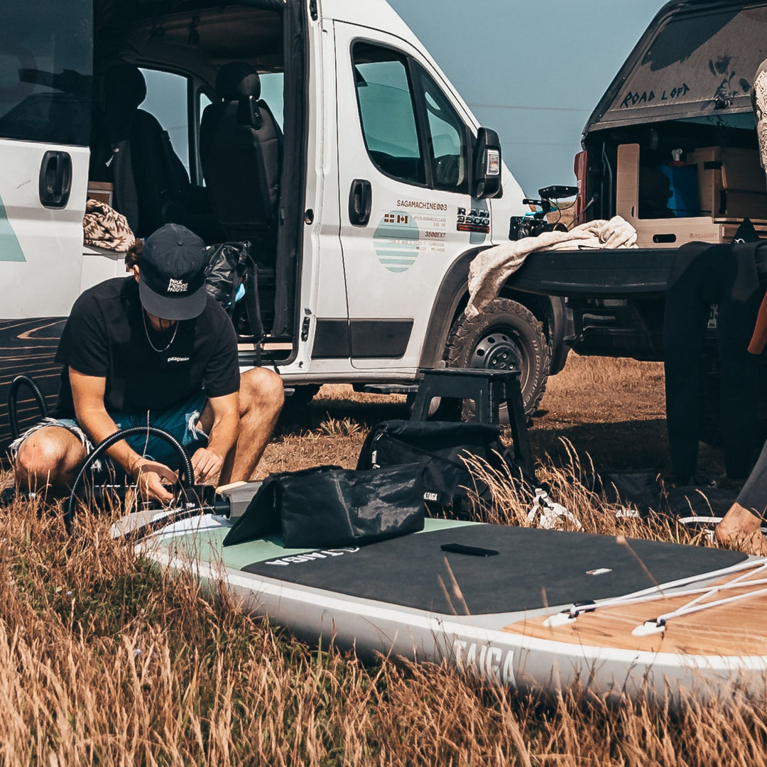 Guy Inflating The Akoya Air 9'6" With The Premium Battery Pump