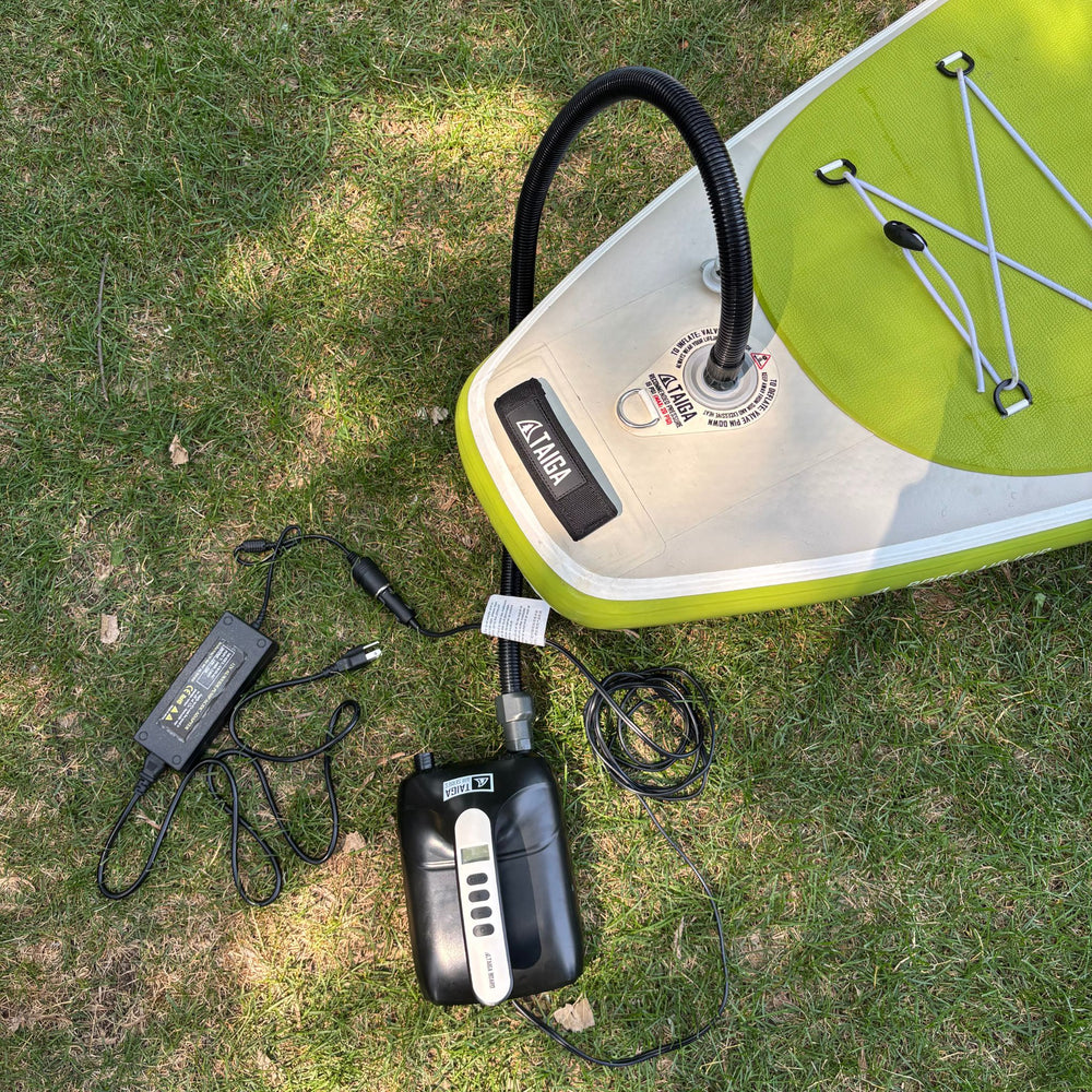 Wall Adapter for iSUP plugged with the Electric Pump