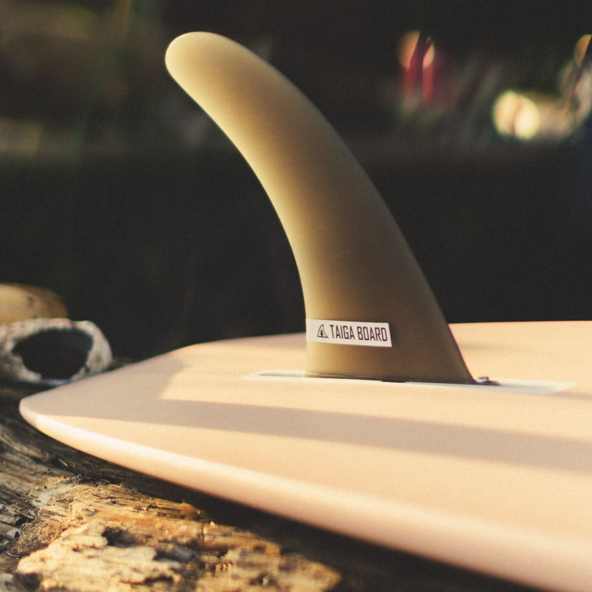 CENTER FIN - FIBERGLASS DOLPHIN SURF LS – TAIGA BOARD